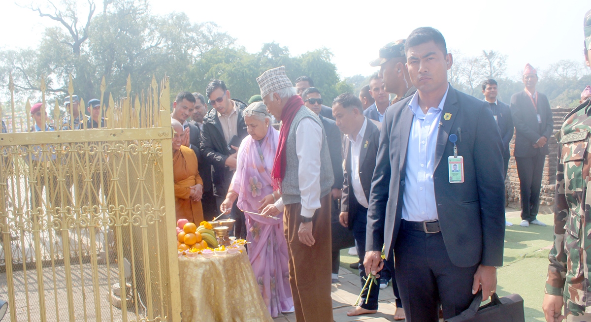 प्रधानमन्त्री कार्कीद्वारा मायादेवी मन्दिरको दर्शन अवलोकन