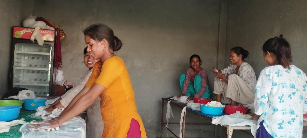 टनेलमा तरकारी मौलाएपछि भारत जाने बाध्यता घट्दै