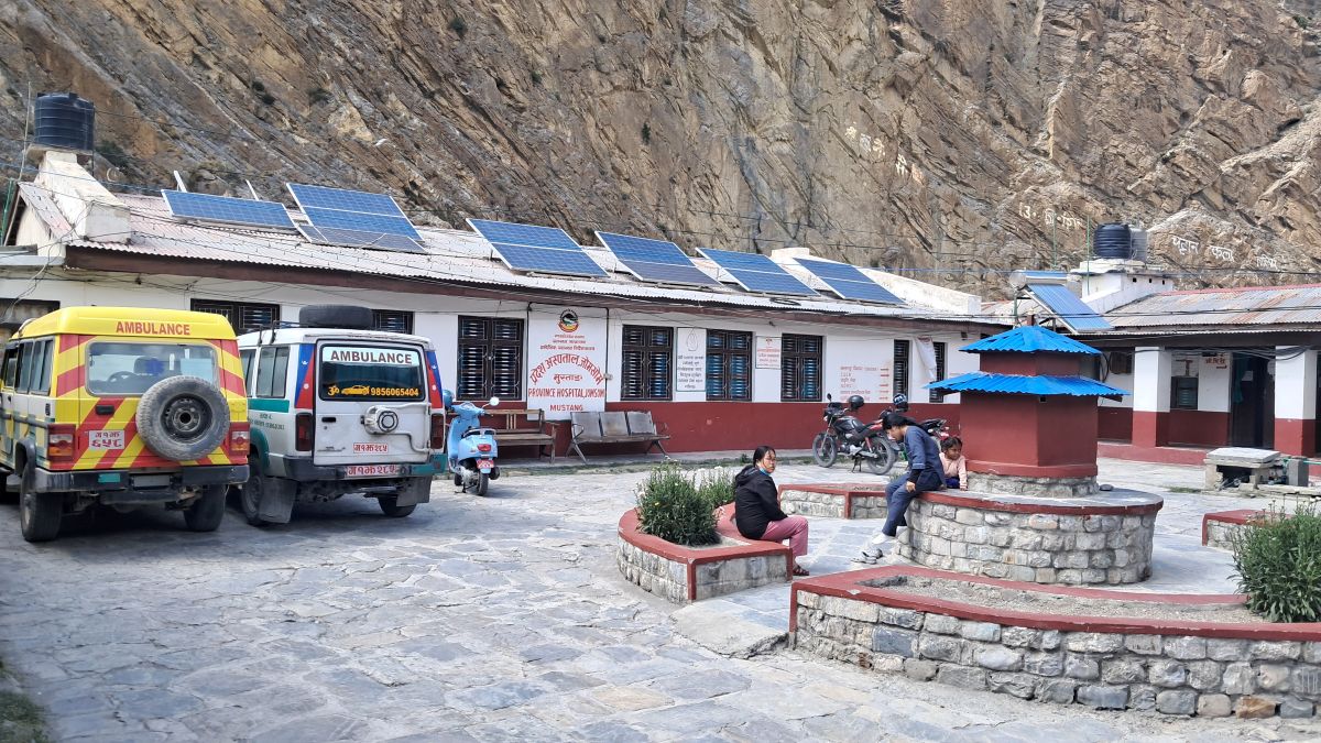 मुस्ताङ अस्पतालमा बढ्न थाले बिरामी, शय्या अपुग हुँदा चुनौती