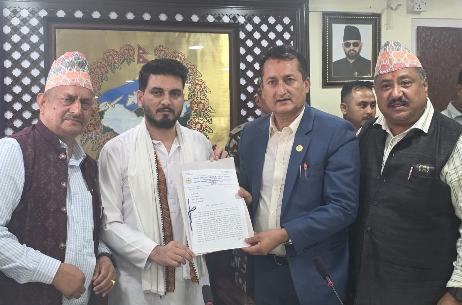 भोटेकोशी बाढीबाट यातायात क्षेत्रमा भएको क्षति मूल्याङ्कन गर्न समिति